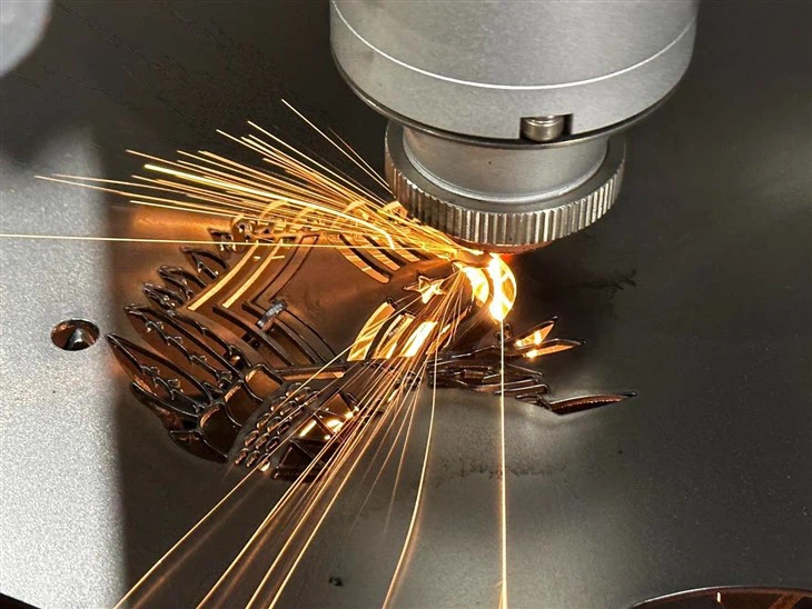 Fiber Laser Engraver And Cutter Metal