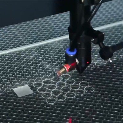 Zakaj laserski rezalni stroj CO2 ne deluje? Kako ravnati s tem?